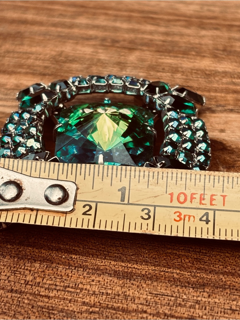 Emerald Green Rhinestone Brooch - Picture 6 of 7